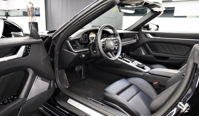 PORSCHE 911 Turbo S Cabriolet voll